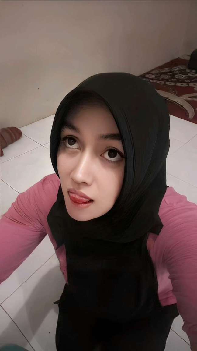 10 Viral Indonesia Video Wiwik Viral Terbaru 2025 Anjay Hijab Kebaya coklat