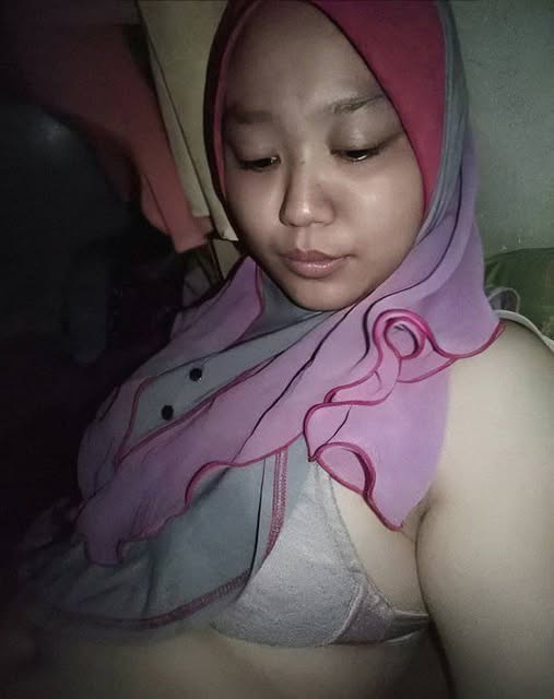 Jilbab Viral Yandex Rahasia Di Balik Meja Kerja Not Many Know